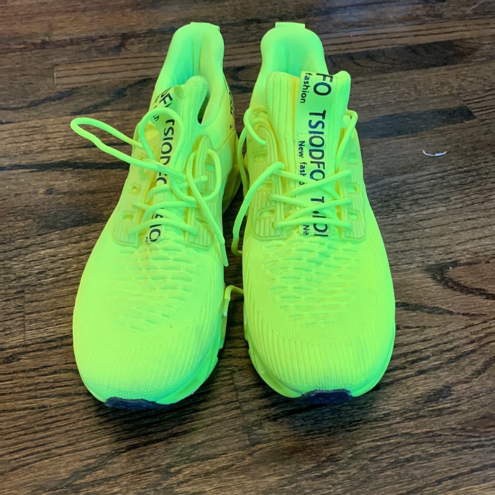 New Fashion sneakers size 11.5 - Picture 2 of 6